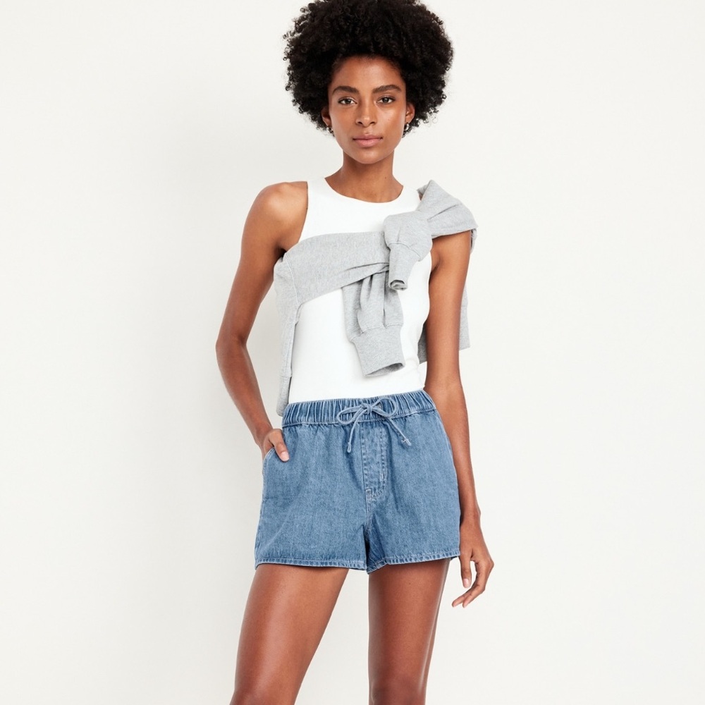 Old Navy High-Waisted Baggy Jean Shorts | Medium Wash | NWT